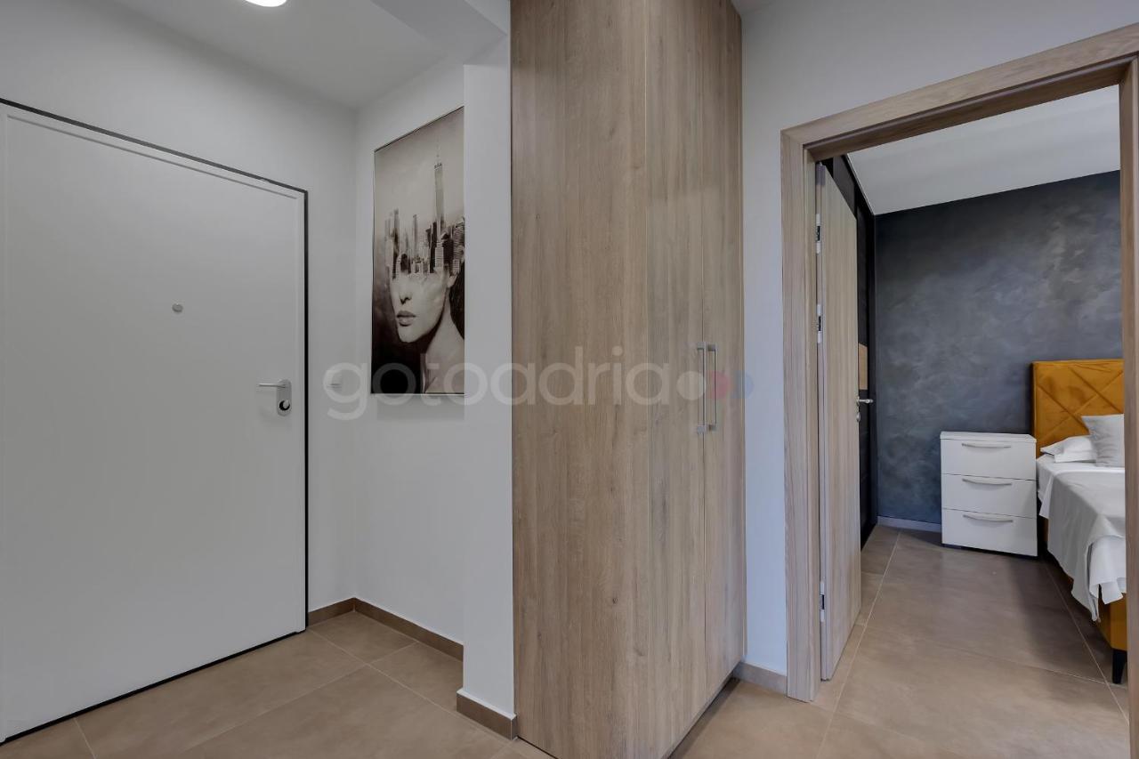Luxury Seaview Apt Luki - Free Parking Makarska Exterior photo